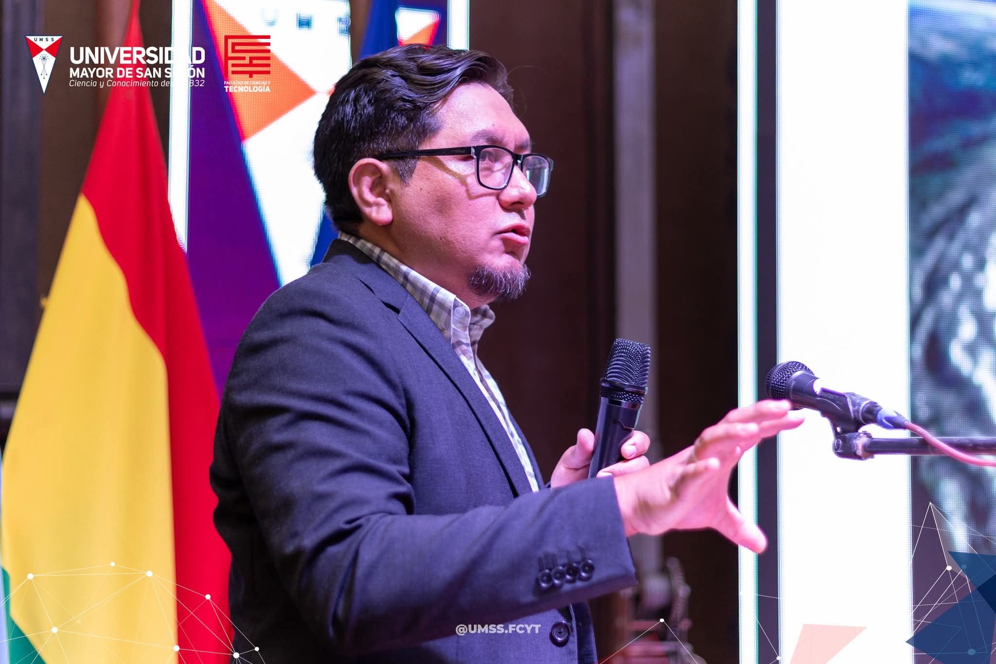 Lic. Luis Gualberto Claros Cruz